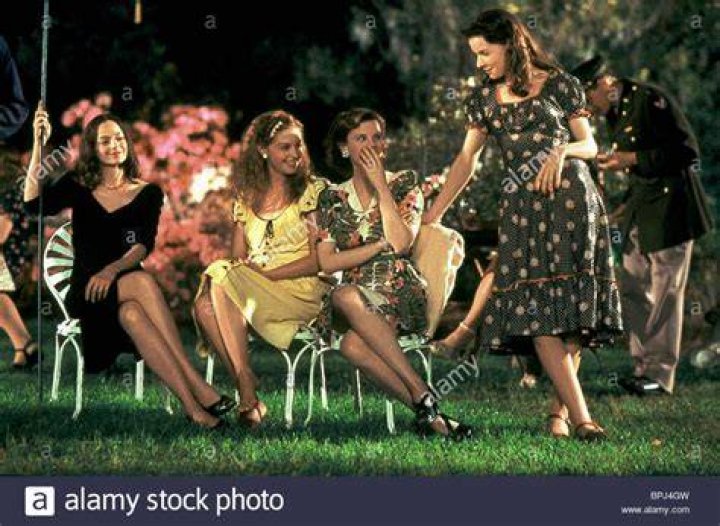 Ashley Judd, Katy Selverstone, Kiersten Warren