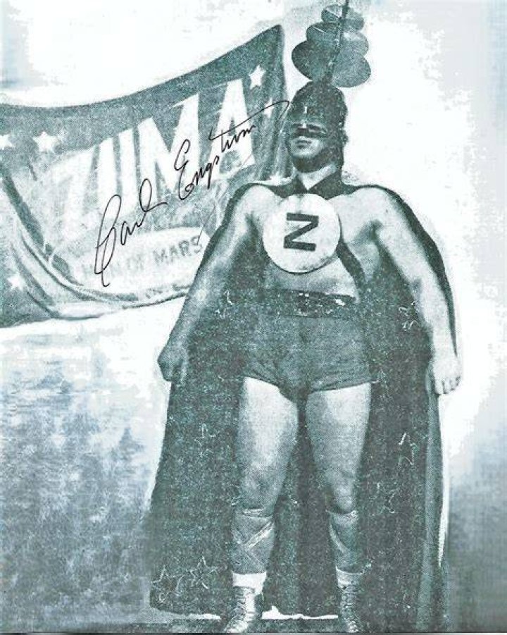 Carl (Masked Man)