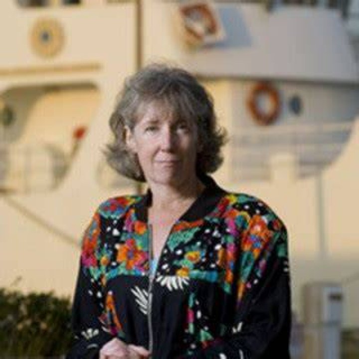 Cindy Lee Van Dover