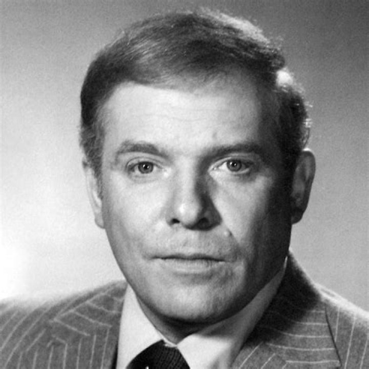Dewey Hoople