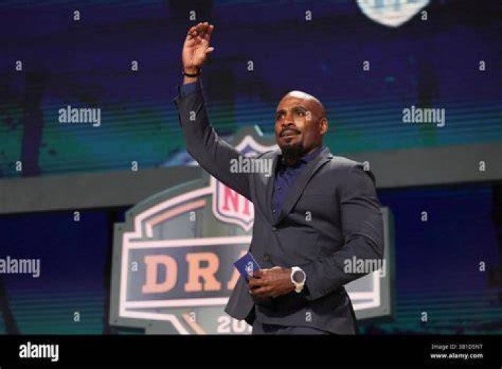 Dez White