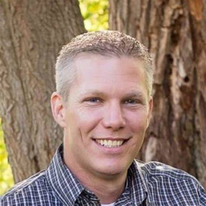 Dr. Glenn Barton