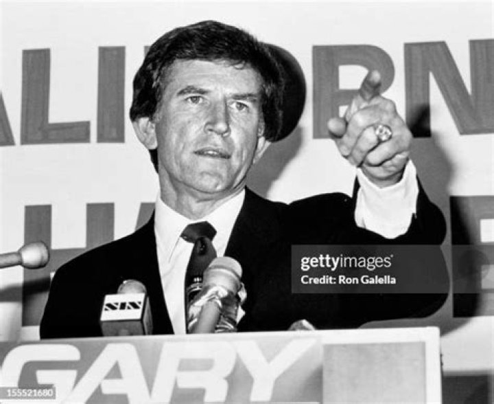Gary DeLong (politician)
