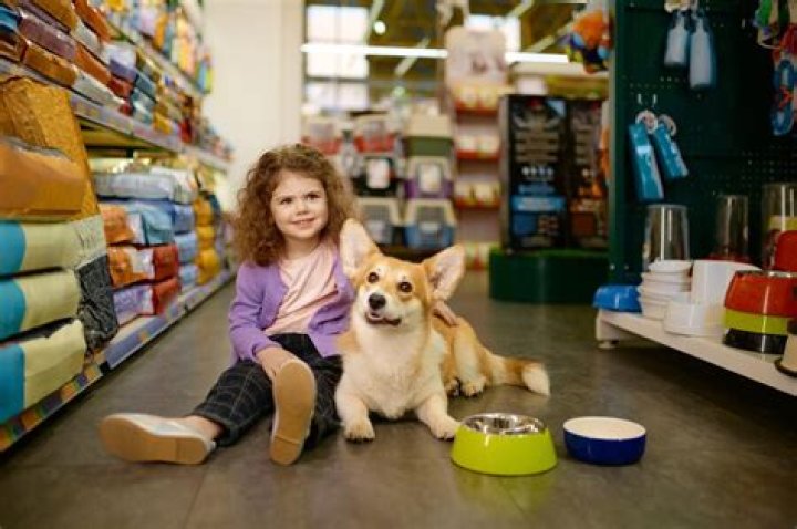 Girl in Pet Shop