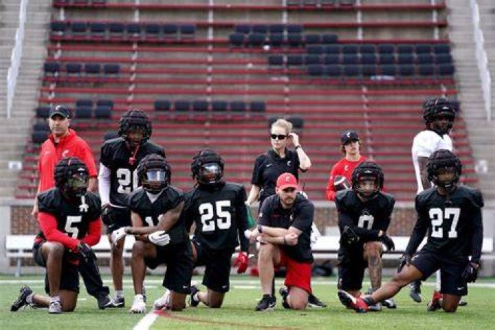 Himself - Cincinnati Bearcats Defensive Backs Coach