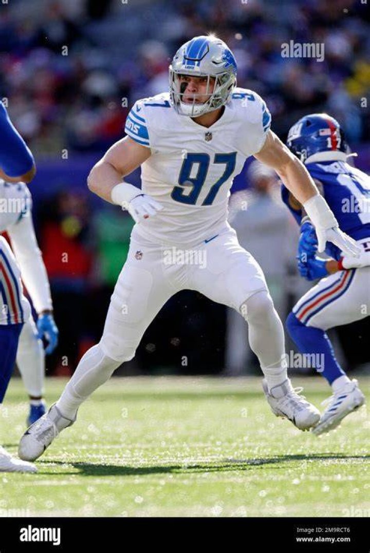 Himself - Detroit Lions Defensive End / Himself - Detroit Lions Linebacker