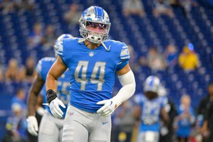 Himself - Detroit Lions Linebacker / Himself - Detroit Lions Defensive End