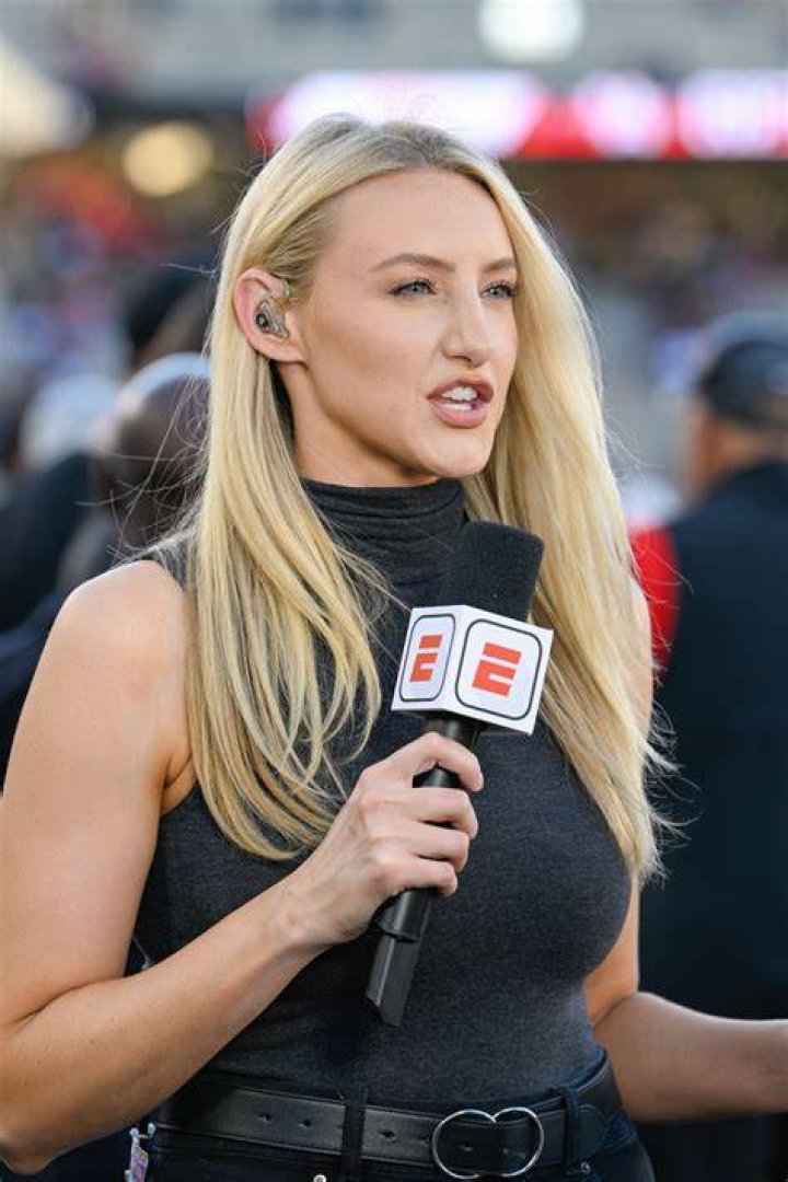 Himself - ESPN Sports Business Reporter / Himself - ESPN Sports-Business Analyst / Himself - Telephone Interviewee / Himself - ESPN Sports Business Analyst / Himself - CNBC Sports-Business Analyst / Himself - CNBC Sports-Business Correspondent / Himself - ESPN Sports-Business Reporter / Himself - Telephone Inteviewee