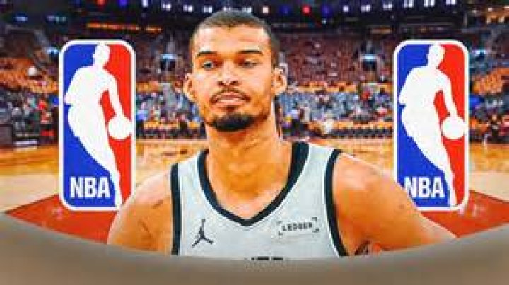 Himself - ICA Judge / NBA Player