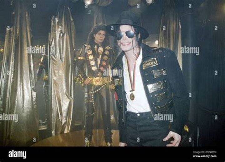 Himself / Los Angeles (1993)