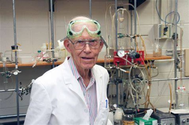 Himself (professor emeritus of biochemistry)