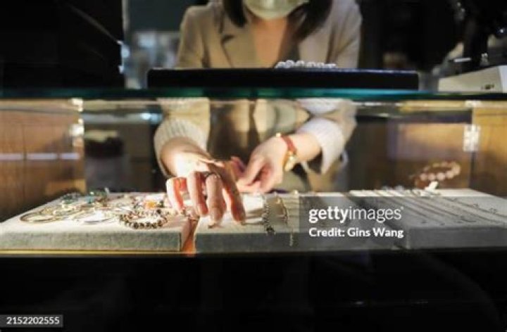 Judith the Jewelry Clerk