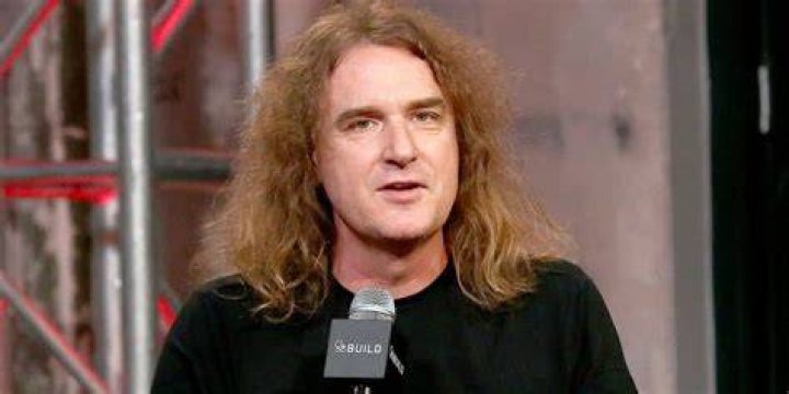 Leon Schiller Net Worth