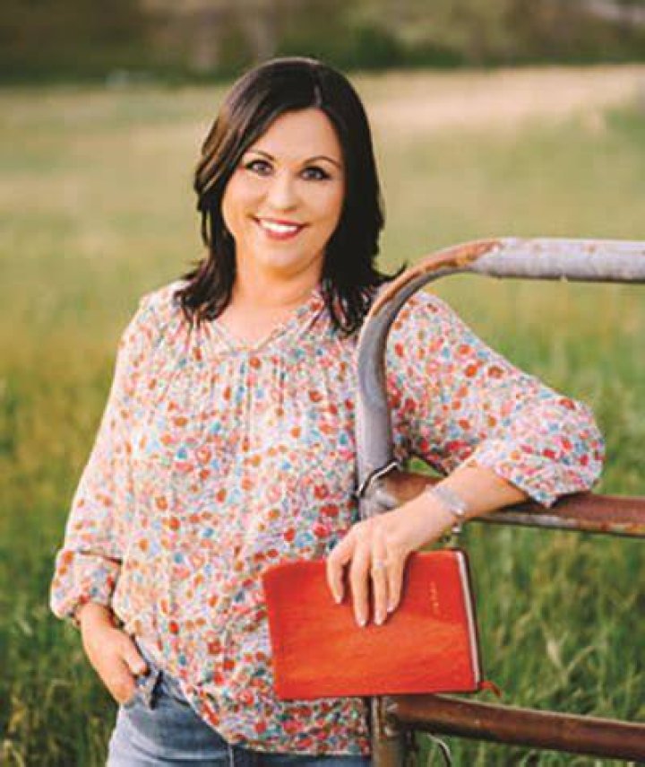 Lisa Robbins
