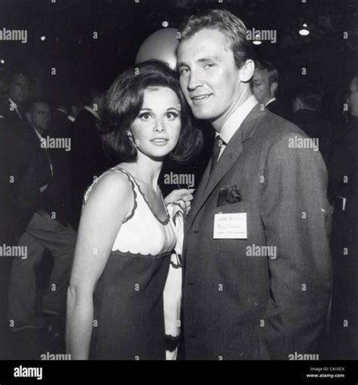 Lynn Loring, Roy Thinnes