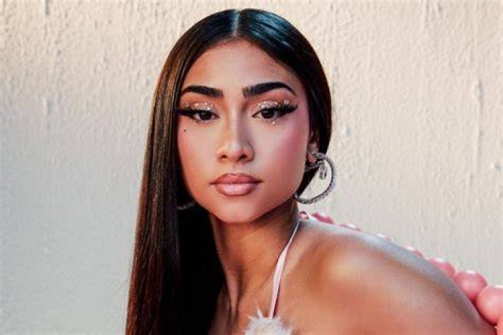 Paloma Mami