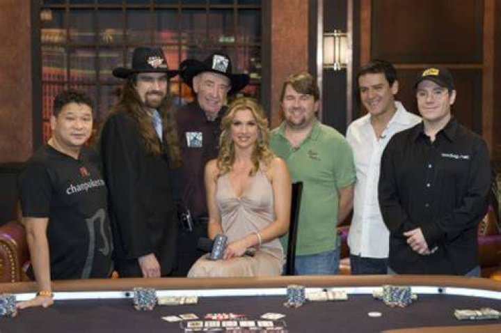 Shana Hiatt, Doyle Brunson, Chris Moneymaker, Carlos Mortensen, Jamie Gold