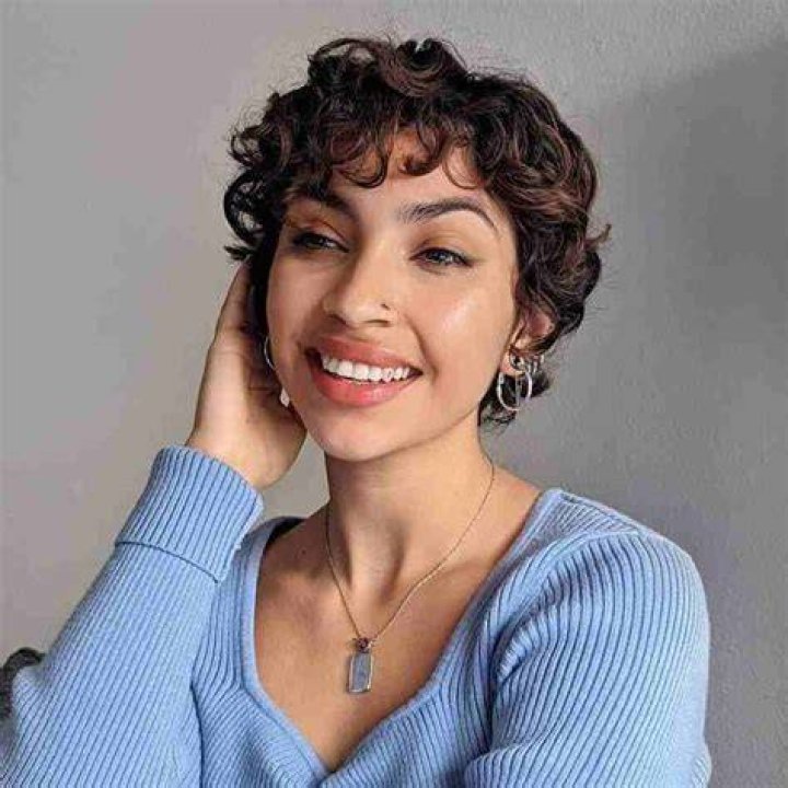 Stef Tovar Net Worth