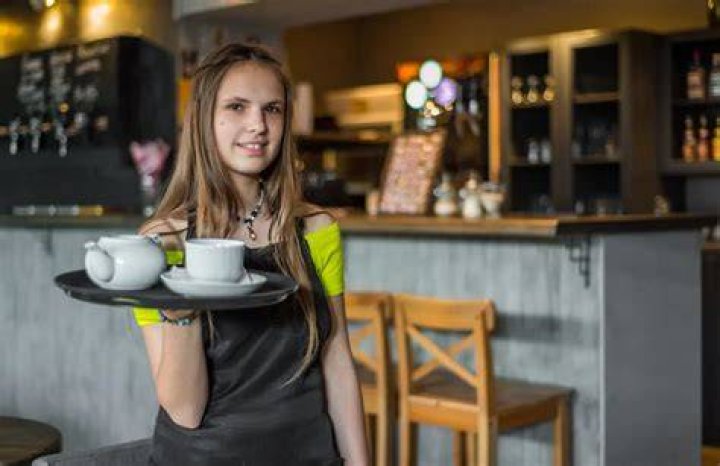 Student Waiter