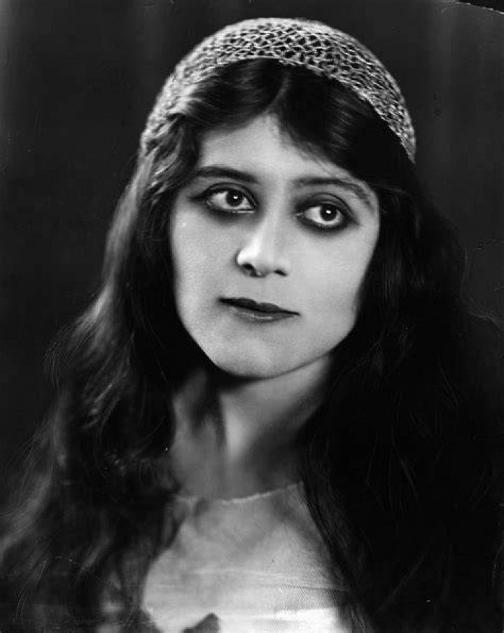 Theda Bara Net Worth