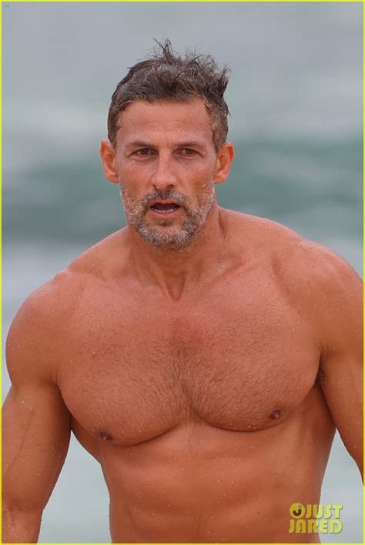 Tim Robards