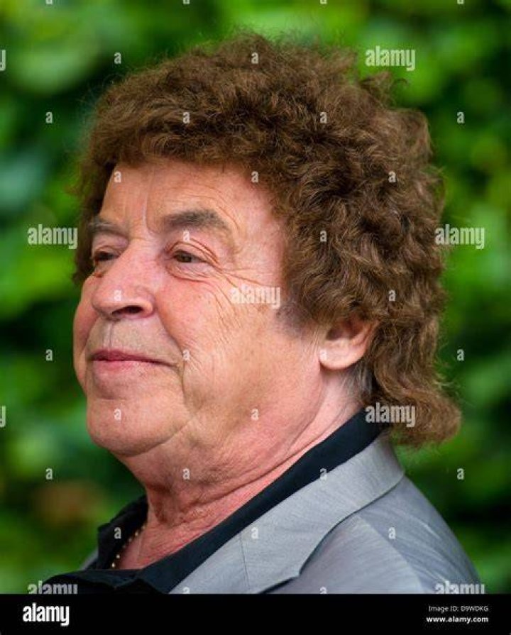 Tony Marshall (singer)