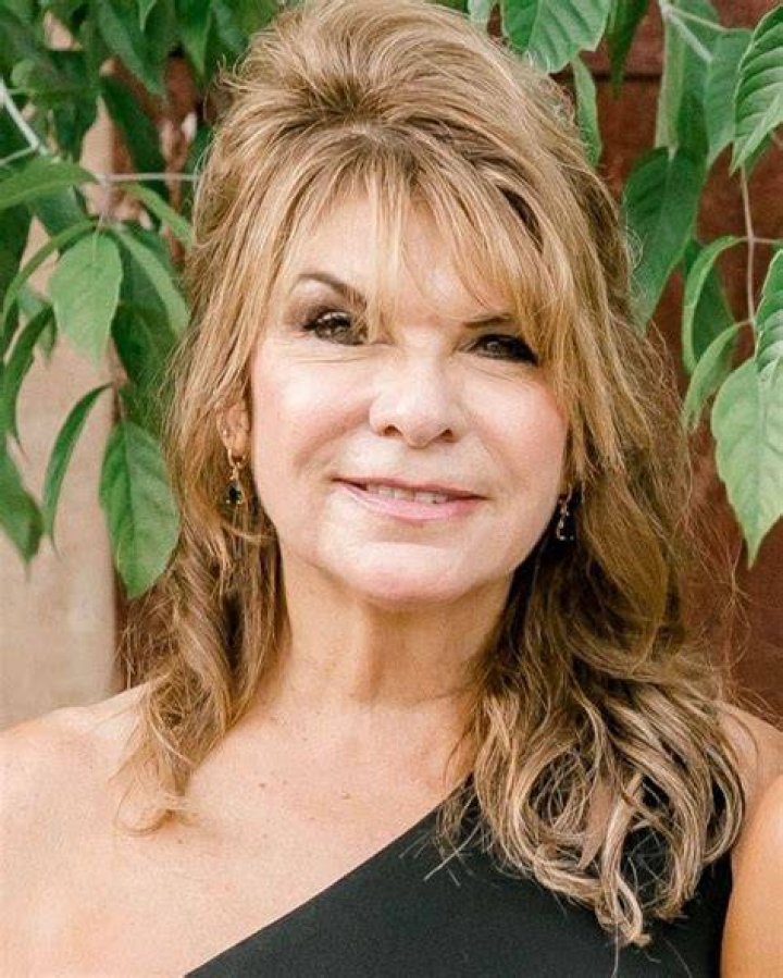 Valerie Ann Platt, Bobby's Mother