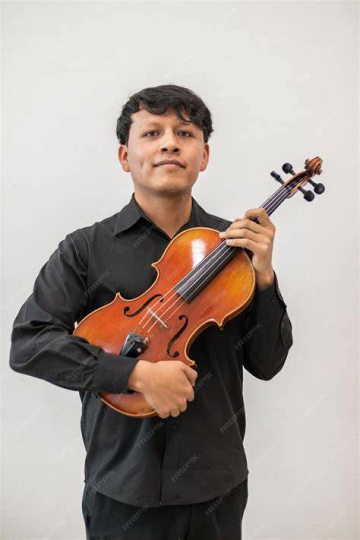 Violist