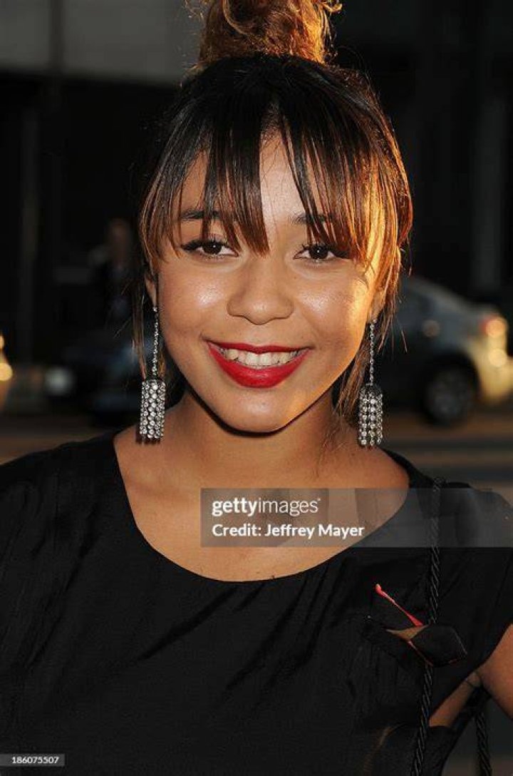 Zo&euml; Soul Net Worth